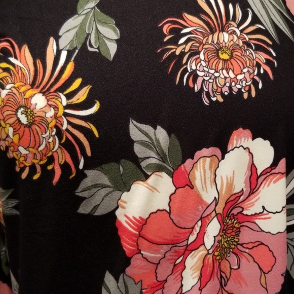 1️⃣day Sale!Paulino Black&Floral Ruffle HiLo Tunic - Picture 8 of 8